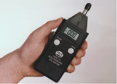 Electrostatic Voltmeter "Trek" Model 520